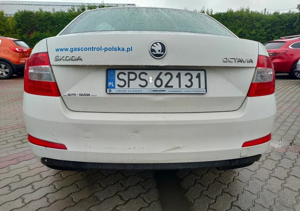 Skoda Octavia cena 24900 przebieg: 278000, rok produkcji 2015 z Grodzisk Wielkopolski małe 154